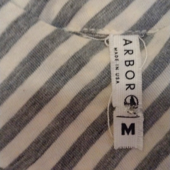 NWT Arbor Organic Ruffle Tank - Picture 5 of 5